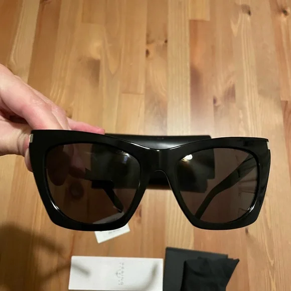Saint Laurent SL214 Kate Sunglasses - Picture 4 of 9